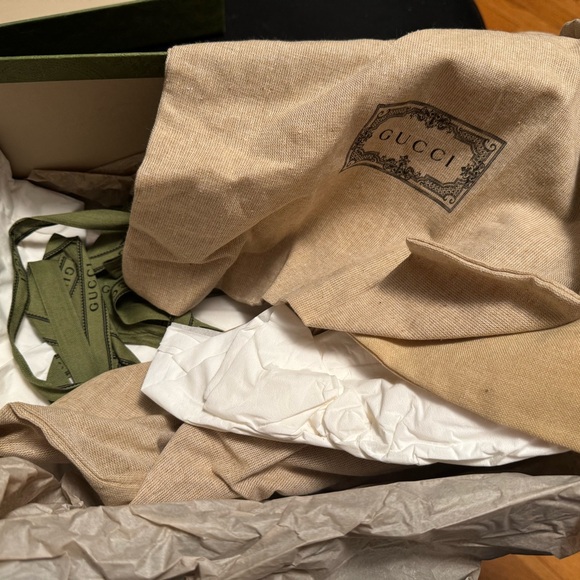 Gucci lug sole loafers 38.5. Never worn - Picture 7 of 9